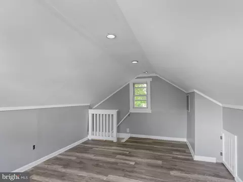 Entry Way - 519 Highland Dr, Edgewater, MD 21037 photo 6 of 8