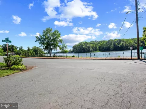 Exterior - 519 Highland Dr, Edgewater, MD 21037 photo 9 of 9