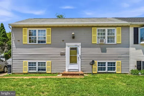 236 Inlet Dr, Pasadena, MD 21122