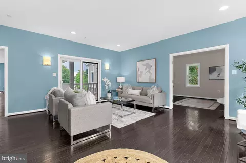 Living - 1203 Shore Dr, Edgewater, MD 21037 photo 2 of 3