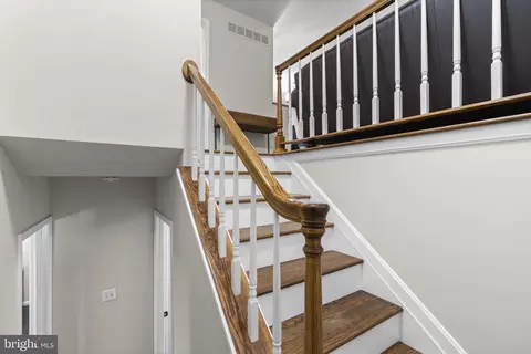 Entry Way - 8250 Railroad Ave, Pasadena, MD 21122 photo 1 of 3