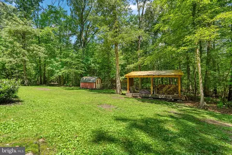 Exterior - 8250 Railroad Ave, Pasadena, MD 21122 photo 5 of 5