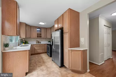 Kitchen - 7663 Sherlock Ct, Pasadena, MD 21122 photo 2 of 3