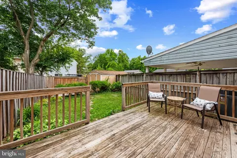 Exterior - 7663 Sherlock Ct, Pasadena, MD 21122 photo 4 of 5