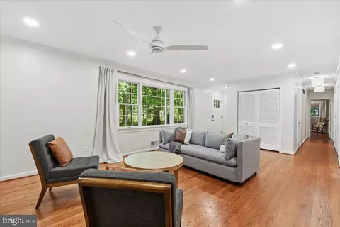 Entry Way - 2648 Ogleton Rd, Annapolis, MD 21403 photo 1 of 1