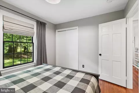 Bedroom - 2648 Ogleton Rd, Annapolis, MD 21403 photo 6 of 8