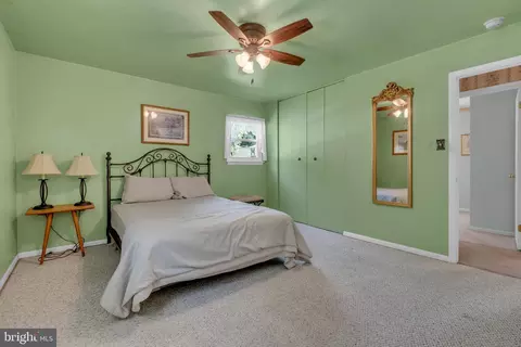 Bedroom - 1410 Mariner Dr, Arnold, MD 21012 photo 1 of 2