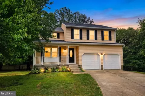 1227 Sedge Ct, Pasadena, MD 21122