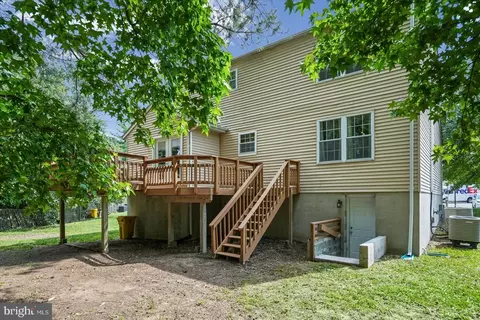 Exterior - 1227 Sedge Ct, Pasadena, MD 21122 photo 5 of 6