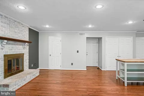 Living - 1227 Sedge Ct, Pasadena, MD 21122 photo 4 of 5