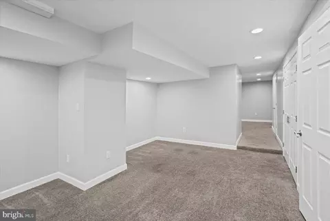 Entry Way - 1227 Sedge Ct, Pasadena, MD 21122 photo 2 of 2