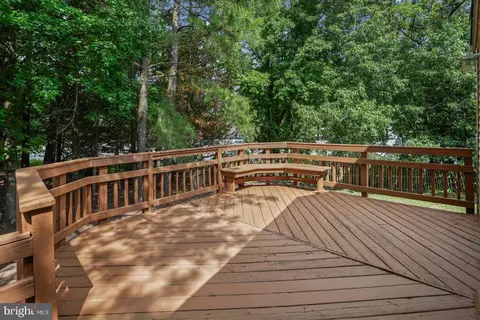Exterior - 1227 Sedge Ct, Pasadena, MD 21122 photo 6 of 6