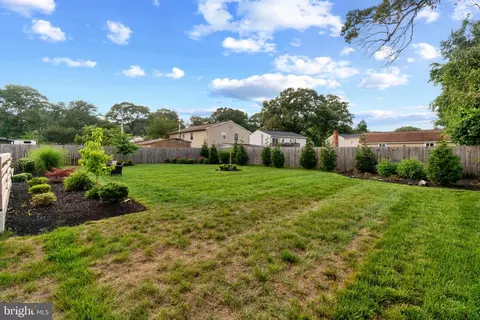 Exterior - 428 Royal Beach Rd, Pasadena, MD 21122 photo 12 of 17
