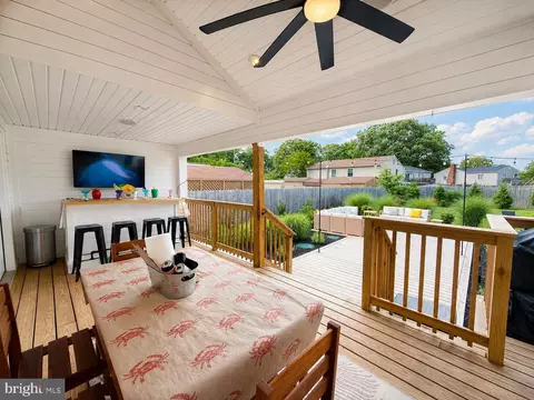 Exterior - 428 Royal Beach Rd, Pasadena, MD 21122 photo 5 of 17