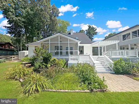 Exterior - 4958 Lerch Dr, Shady Side, MD 20764 photo 13 of 22