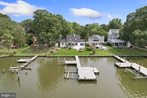 4958 Lerch Dr, Shady Side, MD 20764 photo 2