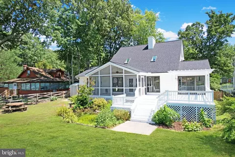 Exterior - 4958 Lerch Dr, Shady Side, MD 20764 photo 12 of 22