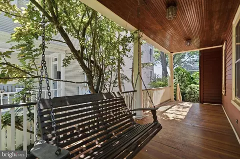 Exterior - 87 Shipwright St, Annapolis, MD 21401 photo 3 of 5