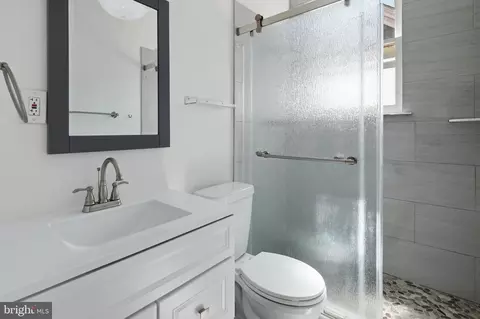 Bath - 87 Shipwright St, Annapolis, MD 21401 photo 4 of 4