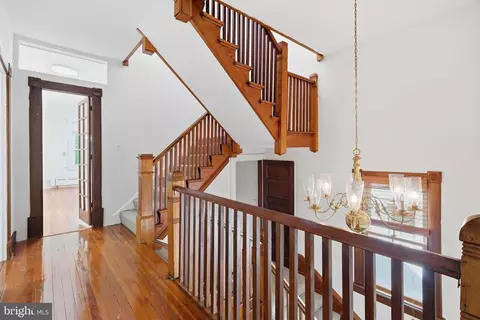 Entry Way - 87 Shipwright St, Annapolis, MD 21401 photo 6 of 6