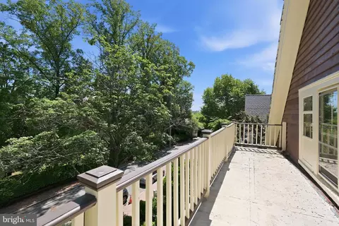 Exterior - 87 Shipwright St, Annapolis, MD 21401 photo 4 of 5
