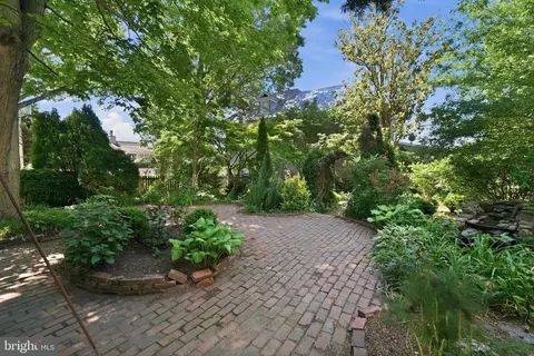 Exterior - 87 Shipwright St, Annapolis, MD 21401 photo 5 of 5
