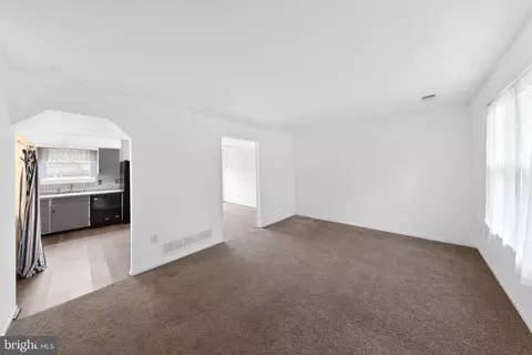 Entry Way - 1092 Brightleaf Ct, Arnold, MD 21012 photo 2 of 2