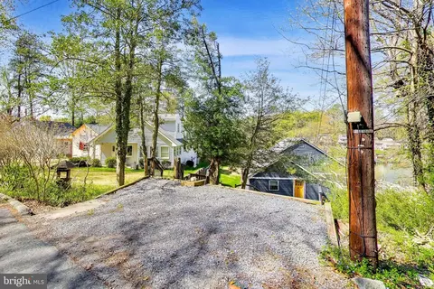 Exterior - 8014 Forest Glen Dr, Pasadena, MD 21122 photo 10 of 10