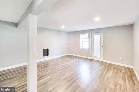 Living - 8014 Forest Glen Dr, Pasadena, MD 21122 photo 1 of 2