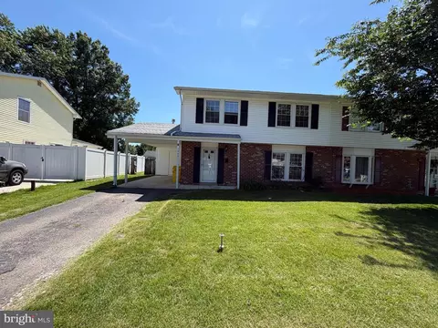 1335 Hallock Dr, Odenton, MD 21113