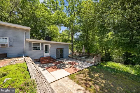 Exterior - 1262 Rock Hill Rd, Pasadena, MD 21122 photo 7 of 10