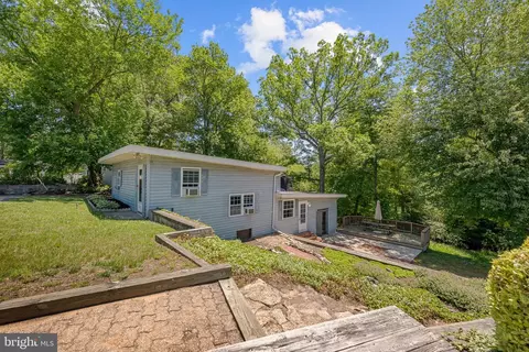Exterior - 1262 Rock Hill Rd, Pasadena, MD 21122 photo 5 of 10