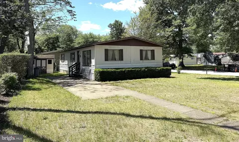 1505 Flanders Ln #TRLR A, Harwood, MD 20776