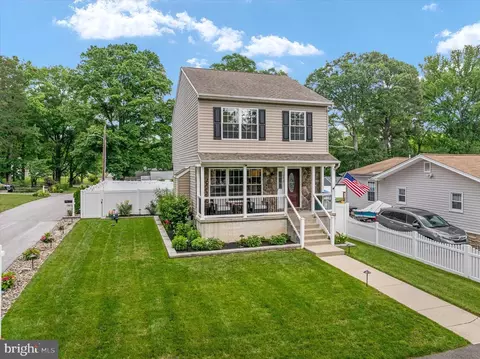 Exterior - 7625 3rd St, Pasadena, MD 21122 photo 3 of 4