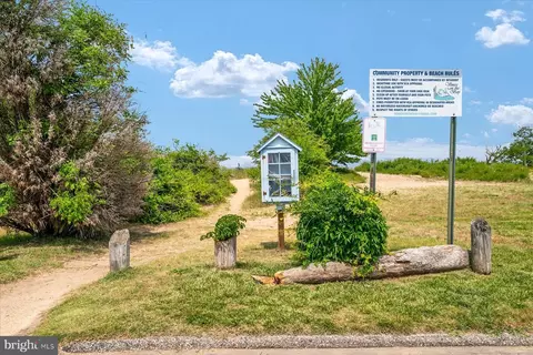 View/Area - 7625 3rd St, Pasadena, MD 21122 photo 3 of 5