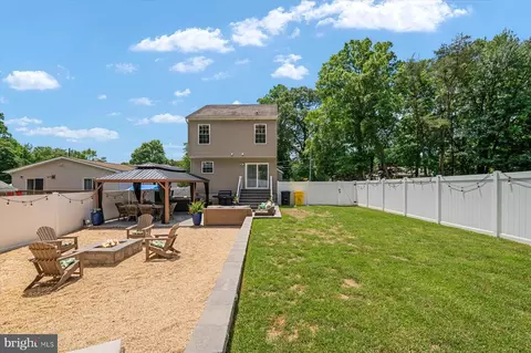 Exterior - 7625 3rd St, Pasadena, MD 21122 photo 2 of 4
