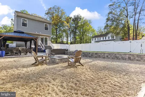 Exterior - 7625 3rd St, Pasadena, MD 21122 photo 5 of 7