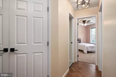 Entry Way - 7625 3rd St, Pasadena, MD 21122 photo 3 of 3