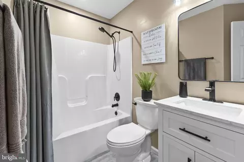 Bath - 7625 3rd St, Pasadena, MD 21122 photo 1 of 2