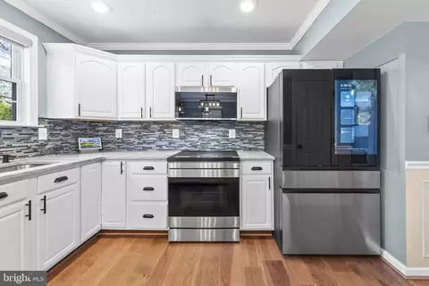 Kitchen - 7625 3rd St, Pasadena, MD 21122 photo 3 of 3