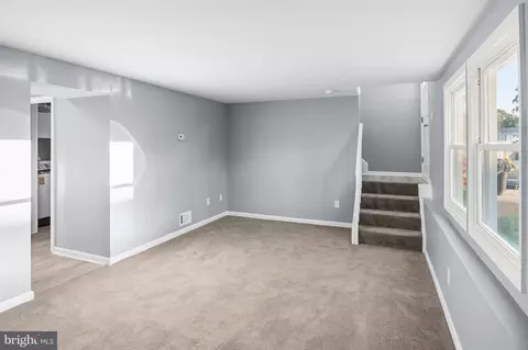 Living - 657 Chapelgate Dr, Odenton, MD 21113 photo 5 of 9