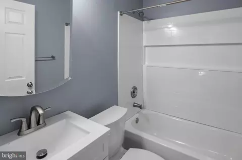 Bath - 657 Chapelgate Dr, Odenton, MD 21113 photo 3 of 5