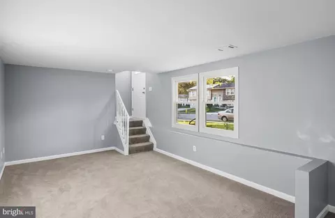 Living - 657 Chapelgate Dr, Odenton, MD 21113 photo 4 of 9