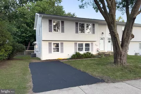 657 Chapelgate Dr, Odenton, MD 21113