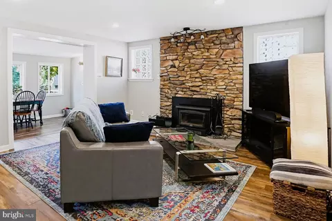 Living - 601 Riverside Dr, Pasadena, MD 21122 photo 1 of 1
