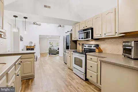 Kitchen - 601 Riverside Dr, Pasadena, MD 21122 photo 1 of 1