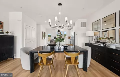 Dining - 1201 Bear Oak Ln, Laurel, MD 20724 photo 4 of 4