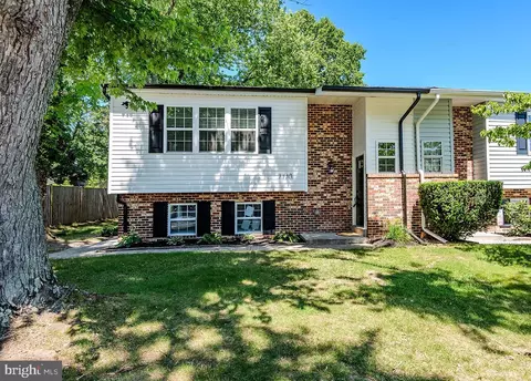 7730 Middlegate Ct, Pasadena, MD 21122