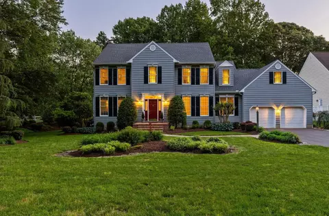 71 Simmons Ln, Severna Park, MD 21146