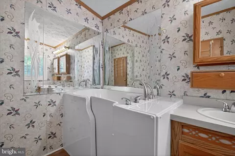 271 Janet Ct, Lothian, MD 20711 photo 15